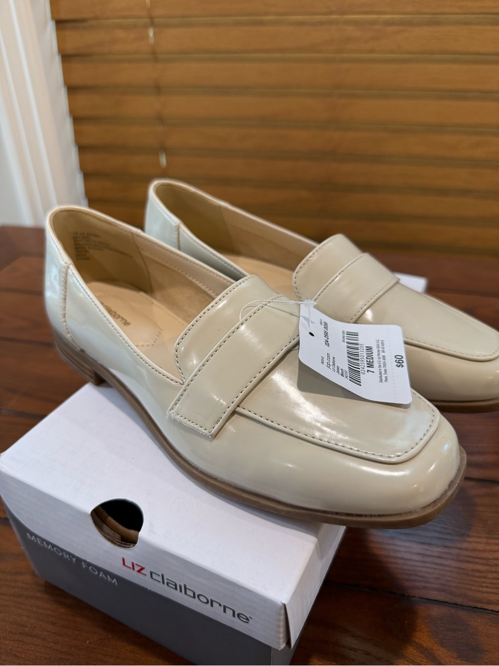 Liz Claiborne Cream Patent Leather Penny Loafers
